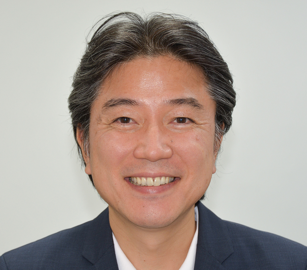 歯学博士 斉宮康寛